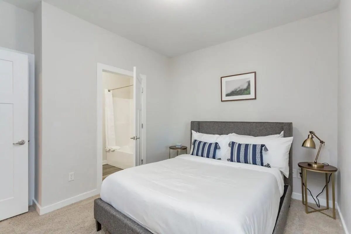شقة Two Cozysuites Stylish Music Row Condos W Parking ناشفيل